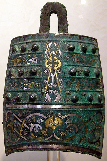 green patina bronze bell - Green patina bronze bell - Eastern Zhou Dynasty Warring States period - 475-221 BC - files