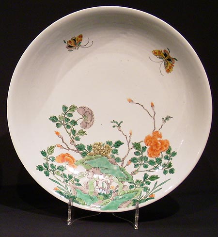 paire de grands plats famille verte - Paire de grands plats Famille Verte - Epoque Kangxi (1662 - 1722) - archives