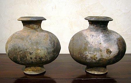 pair of cocoon vases - Pair of cocoon vases - Han Dynasty (-206 BC +220 AD) - files