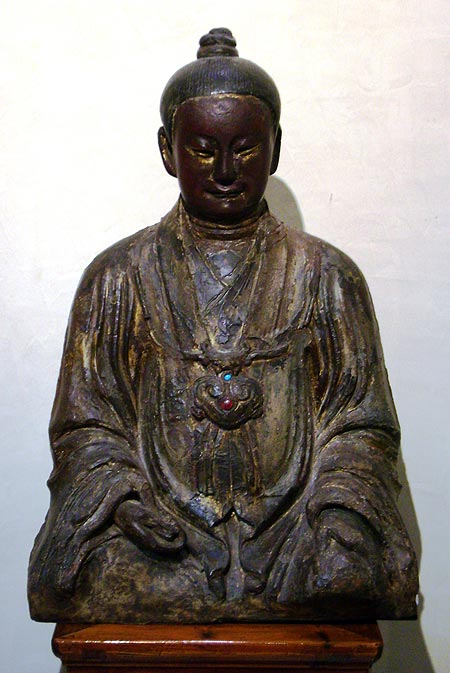 dignitary in wood with stucco - Dignitary in wood with stucco - End of Yuan / early Ming period XIVth century - wood
