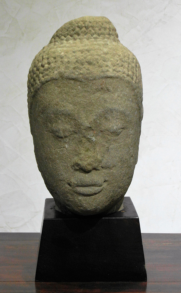 buddha head - Buddha head - XIVth century - stone sculptures