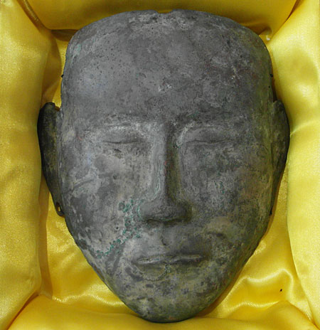 silvered bronze funeral mask - Silvered bronze funeral mask - Liao Dynasty (907 - 1125) - files