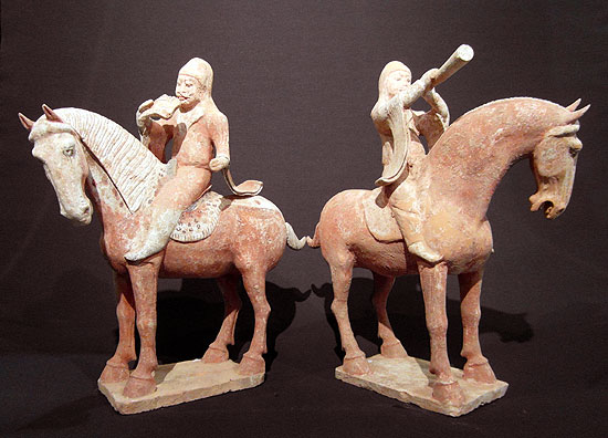 pair of musicians on horses - Pair of musicians on horses - Tang Dynasty (618-906) - terra cotta