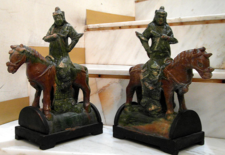 paire de tuiles faitières - Paire de tuiles faitières - Dynastie Ming XVI° siècle - terres-cuites