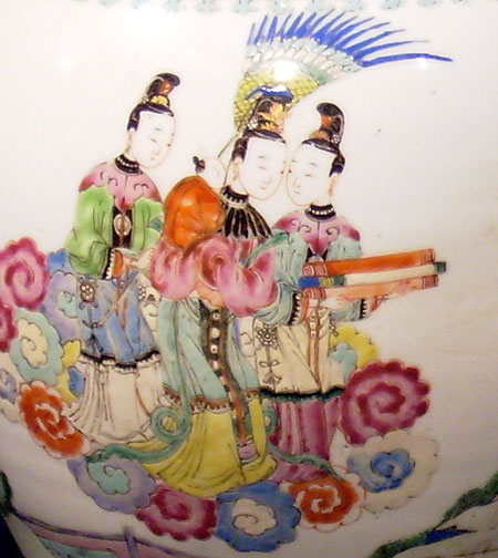 paire de potiches famille rose avec couvercles - Paire de potiches Famille Rose avec couvercles - priode Yongzheng (1723 - 1735) - archives