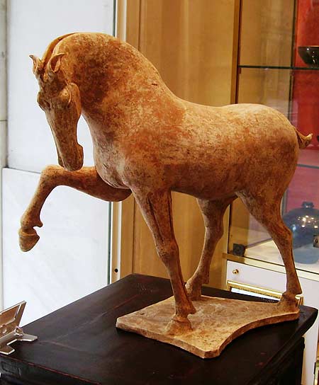 high  prancing  horse - High  prancing  horse - Tang Dynasty ( 618 - 906 ) - files