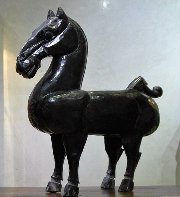 grand cheval - Grand cheval - Dynastie Zhou fin de la période Royaumes Combattants<br />III° siècle av JC - bois